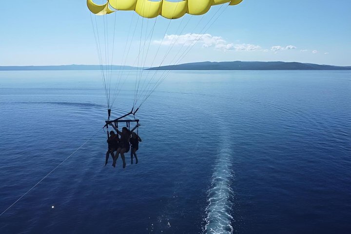 Parasailing Adventure in Makarska by MPL Nautika