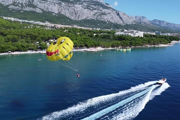 Parasailing Adventure in Makarska by MPL Nautika
