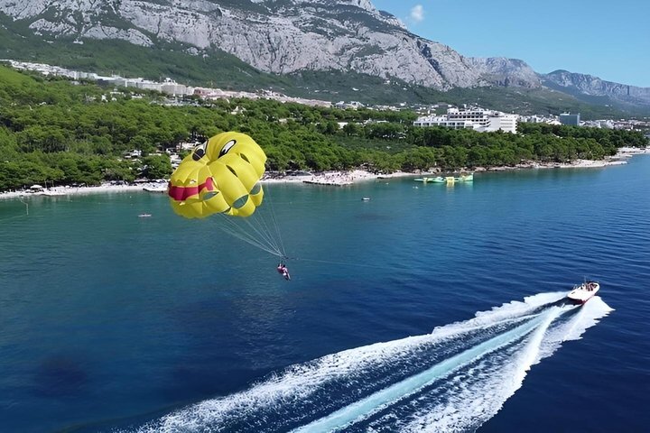 Parasailing Adventure in Makarska by MPL Nautika