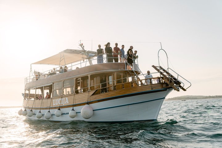 Brijuni National Park Dolphin Sunset Tour | DINNER & DRINKS