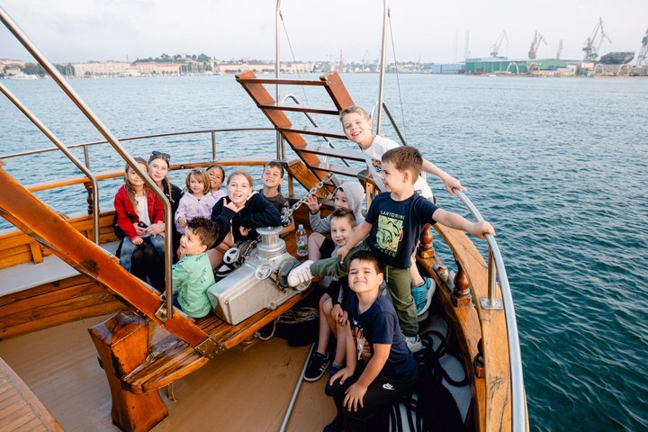 Brijuni National Park Dolphin Sunset Tour | DINNER & DRINKS