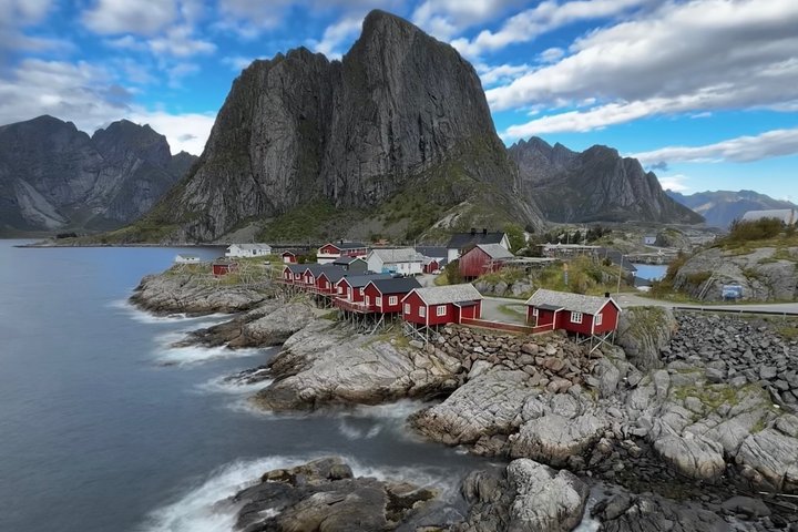 Reine, Hamnøy, Sakrisøy Photo Tour from Svolvær