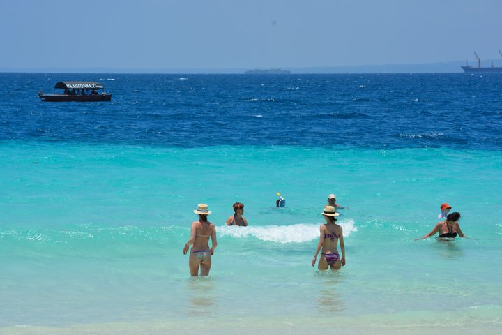 Zanzibar: Mnemba Snorkeling