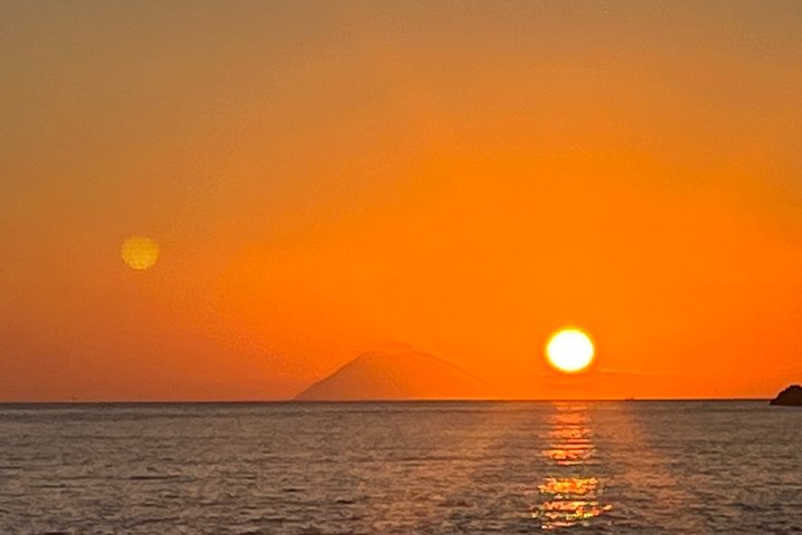 Aperitif at Sunset (Group)