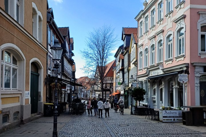 Self-guided crime thriller tour of Braunschweig's center