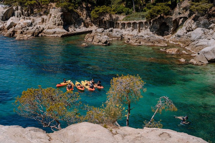 Costa Brava Guided Kayak and Snorkeling Excursion in Playa de Aro