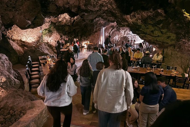 Balloon Flight + Breakfast in a cave + Pick up CDMX + Pyramids