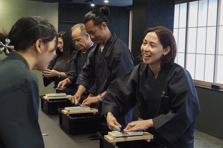 Make Your Own Knife in Osaka (Sharpening and Engraving)