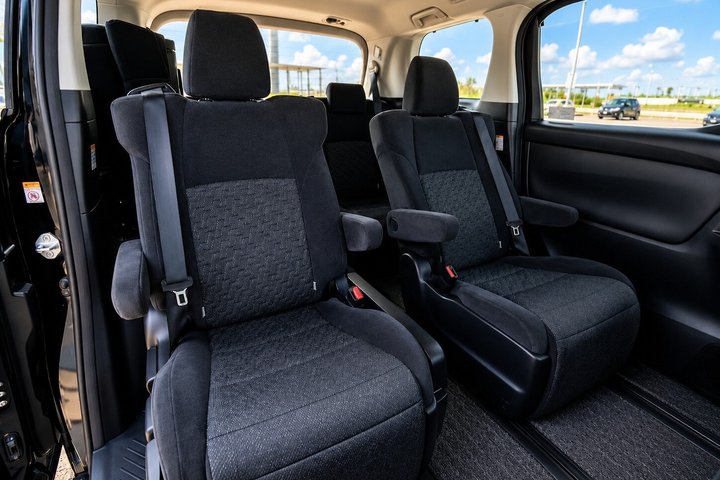 Private Alphard Hire in Osaka city with English Speaking Driver