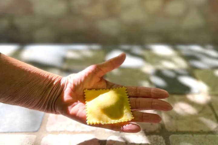 Spoleto Countryside Home Cooking Pasta or Pizza Class & wine