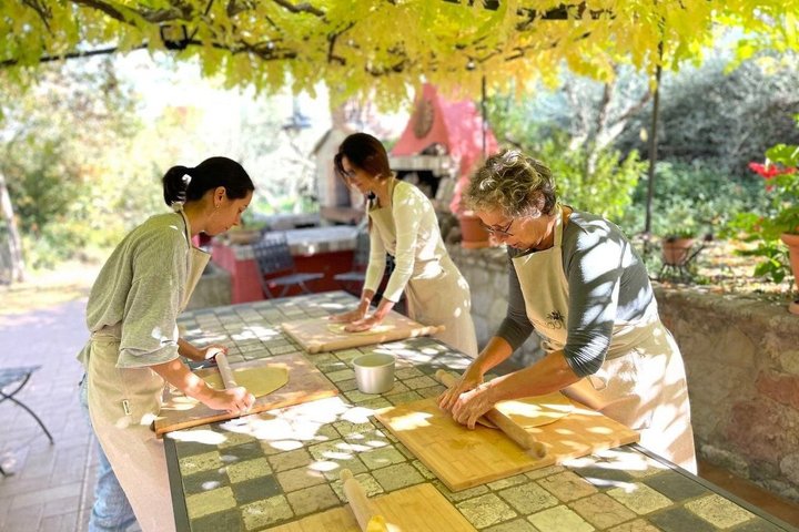 Spoleto Countryside Home Cooking Pasta or Pizza Class & wine