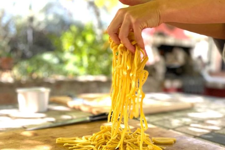 Spoleto Countryside Home Cooking Pasta or Pizza Class & wine