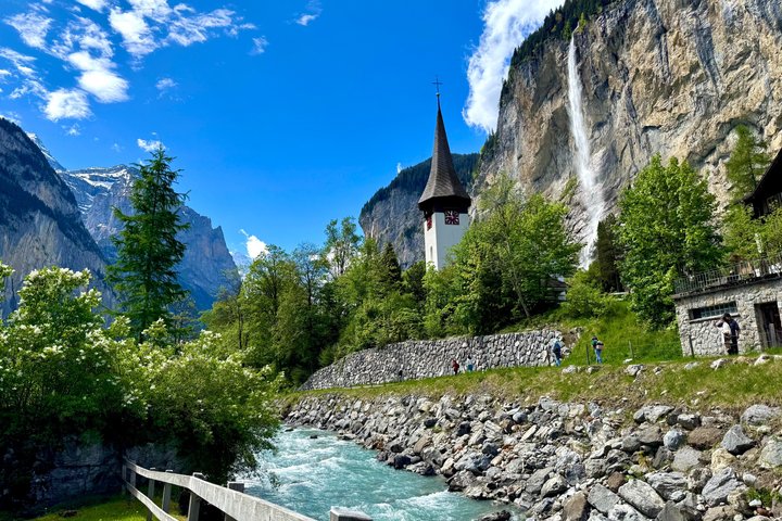 Lauterbrunnen E-Bike Tour - Trümmelbach Falls & Hidden Valleys