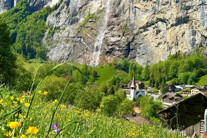 Lauterbrunnen E-Bike Tour - Trümmelbach Falls & Hidden Valleys
