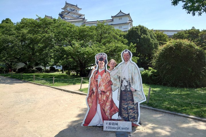 Himeji Castle Half-Day Customized Tour with Licensed Guide