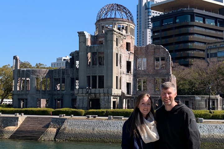 Hiroshima & Miyajima in 1 Day: Private Tour, Licensed Guide