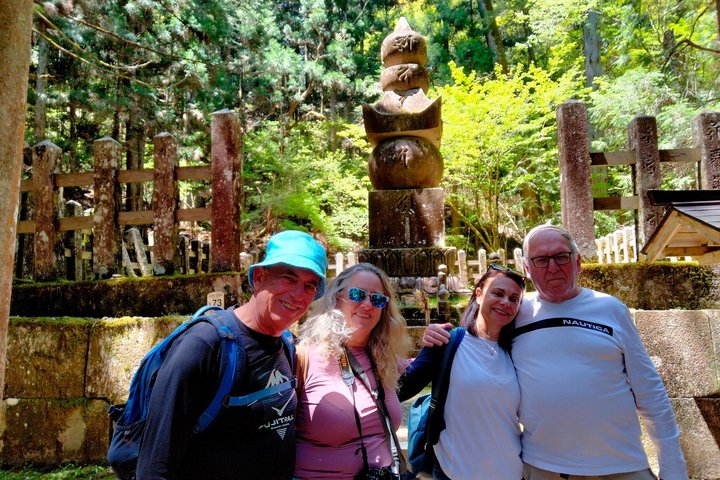 Mt. Koya Sacred Sites Half-Day Tour with Licensed Guide