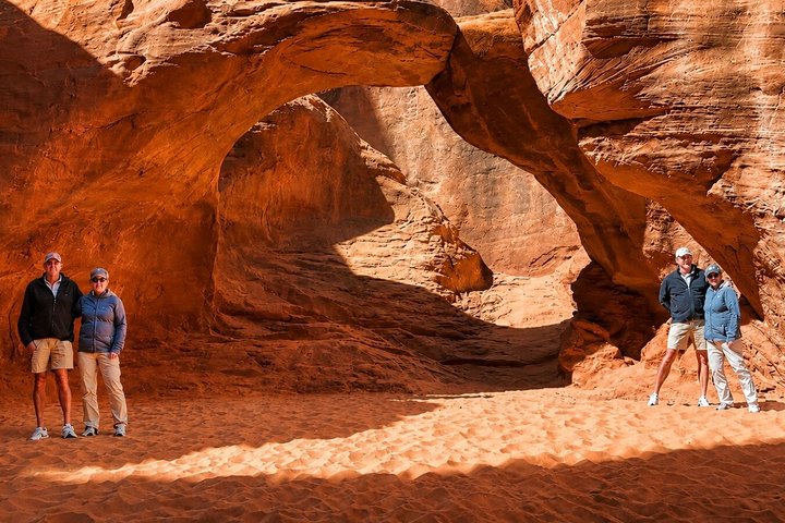 HIGHLY RATED Arches National Park Sightseeing Tour From Moab Utah