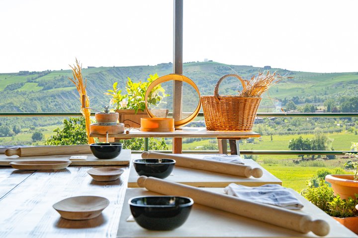 Cook Like a Local in San Marino Countryside