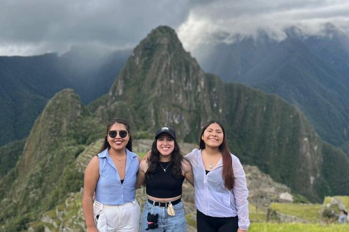 2-Day Tour from Cusco Sacred Valley and Machu Picchu by Train