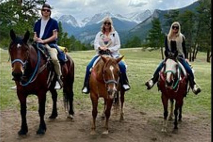 Scenic 2 Hour Horseback Ride in Rocky Mountain National Park