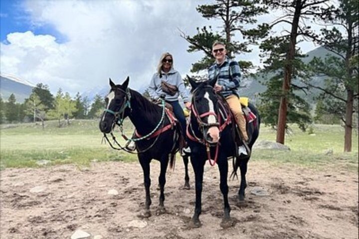 Scenic 2 Hour Horseback Ride in Rocky Mountain National Park