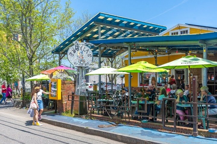 Provincetown Bites and Sights Walking Guided Food Tasting Tour