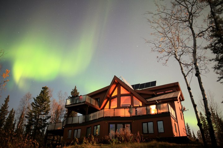 5 Hours Watercraft Rental with Lunch in Yellowknife