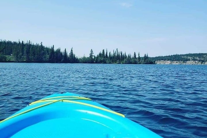 5 Hours Watercraft Rental with Lunch in Yellowknife