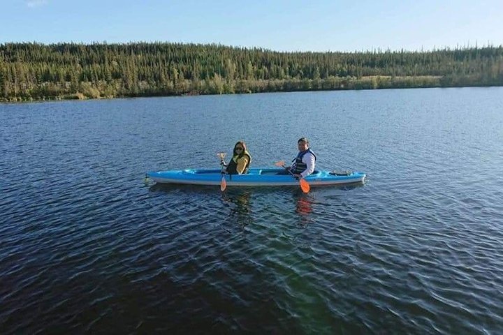 5 Hours Watercraft Rental with Lunch in Yellowknife