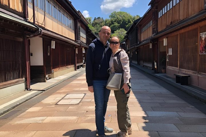 Kanazawa Customized Half-Day Tour with Licensed Local Guide