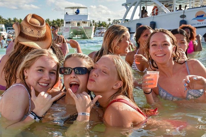 Sand Bar Punta Cana, Snorkeling, Party Boat, Booze Cruise Party