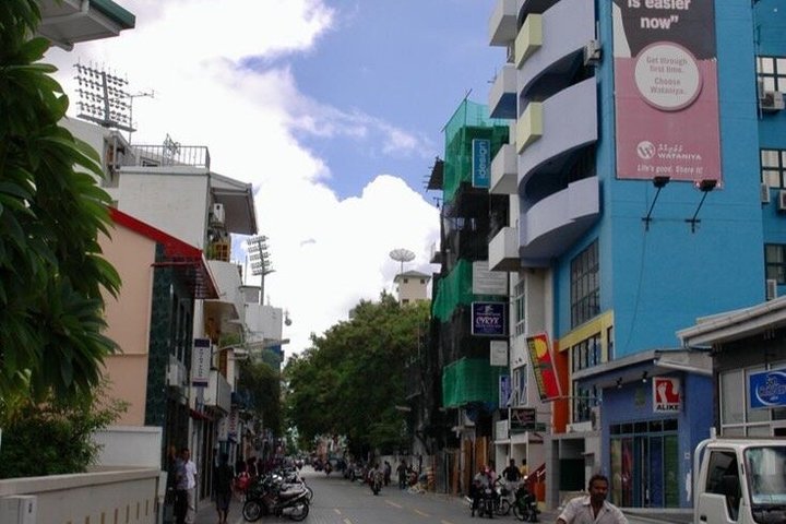Maldives 3 Island City Tour from Malé Hulhumalé and Villingili