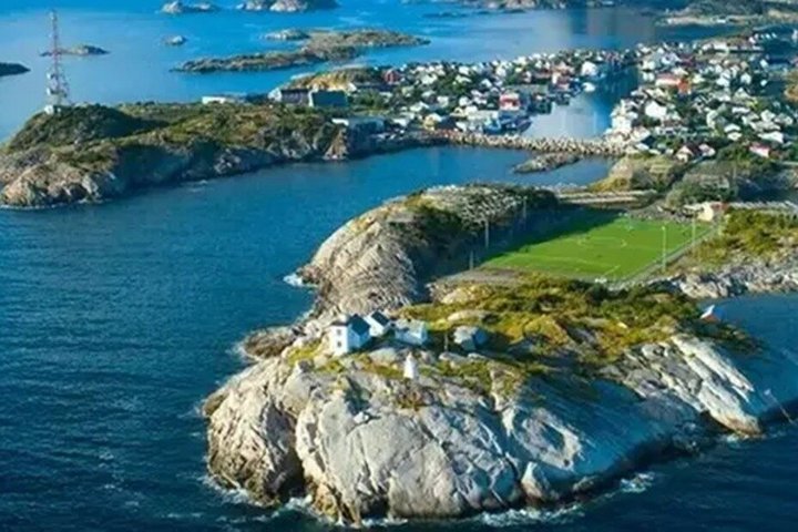 Lofoten Hidden Islands and Coastal Villages Boat Tour