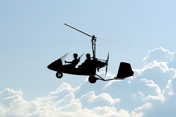 Gyrocopter Sightseeing Adventure Over Budapest