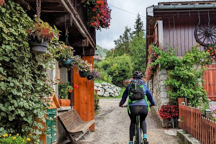 Chamonix Electric Mountain Bike Rental for Scenic Adventures