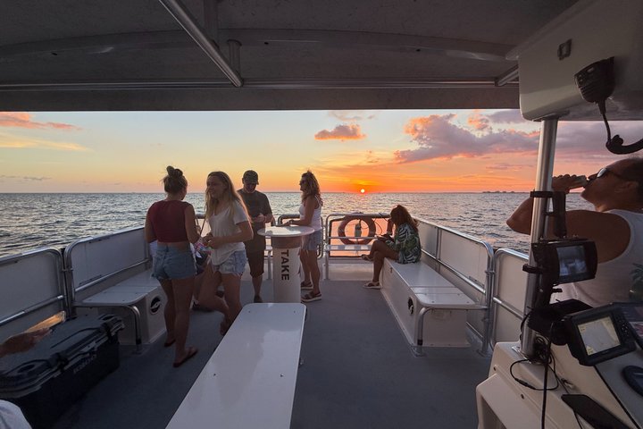 Fort Myers Beach Sunset and Dolphin Watching Cruise