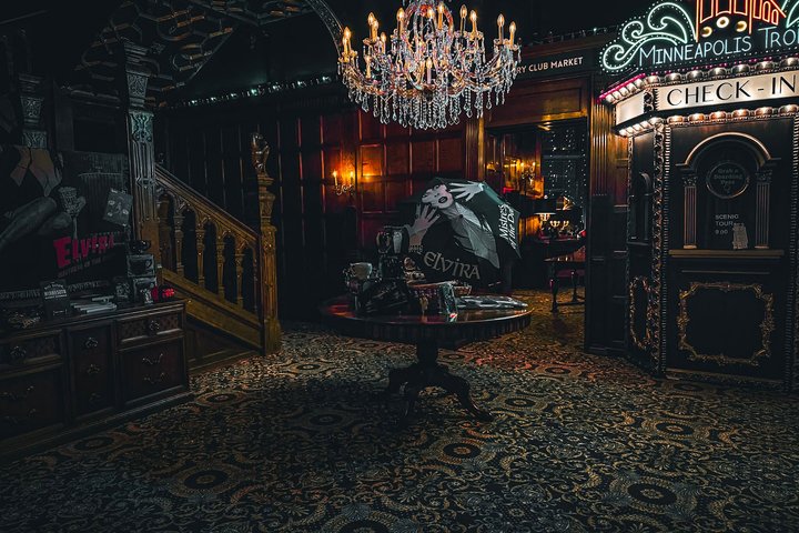 #1 Ghost Tour in the Midwest : Candlelight Trolley Tour
