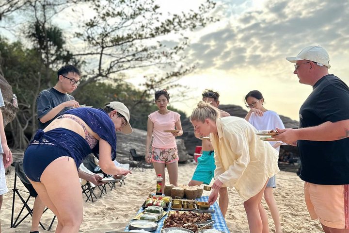 Phu Quoc: Discovery Snorkeling Tour with Island BBQ (Max 12 pax)