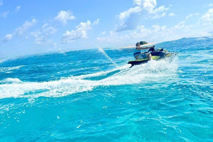 Grand Turk Jet Ski Experience – Cruise Ship Adventure by Aquajets
