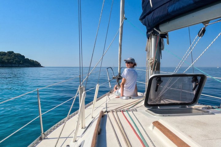 Pula: Half-Day Sailing with Drinks, SUP & GoPro (Max 7 Guests)