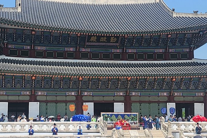 Private Layover Tour from Incheon Airport to Seoul