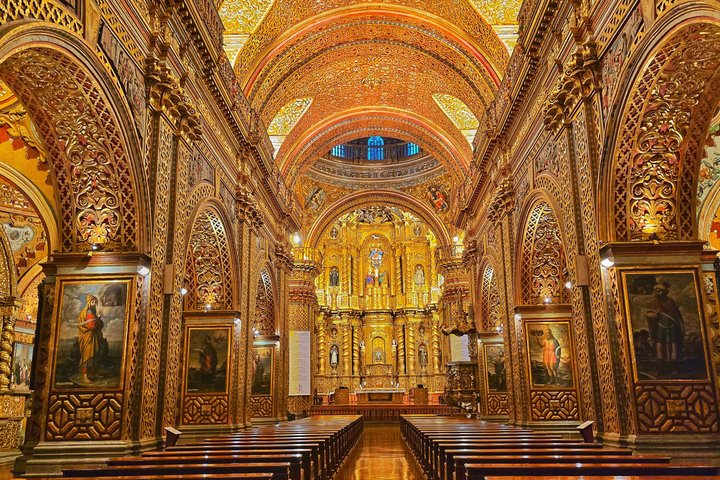 Private and Personalized City Tour of Quito Teleferico and Middle of the World