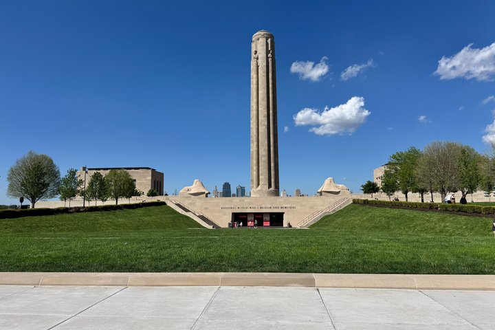 Kansas City Downtown Food Tour with 5 Local Dishes