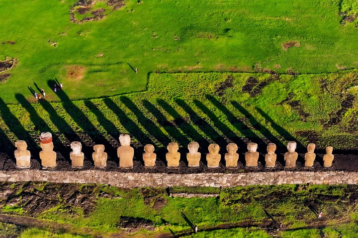 Private Full Day Tour on Easter island "The Highlights"