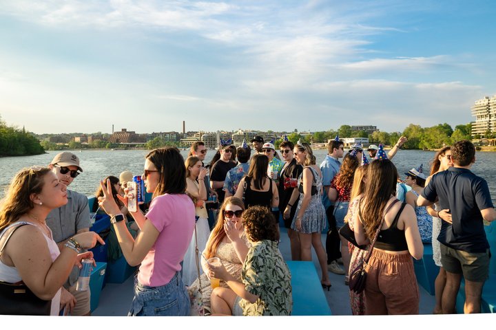 Washington DC Party Yacht Open Bar Cruise on the Potomac