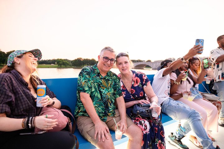 Washington DC Party Yacht Open Bar Cruise on the Potomac