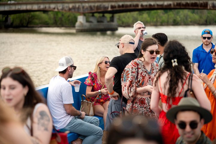 Washington DC Party Yacht Open Bar Cruise on the Potomac