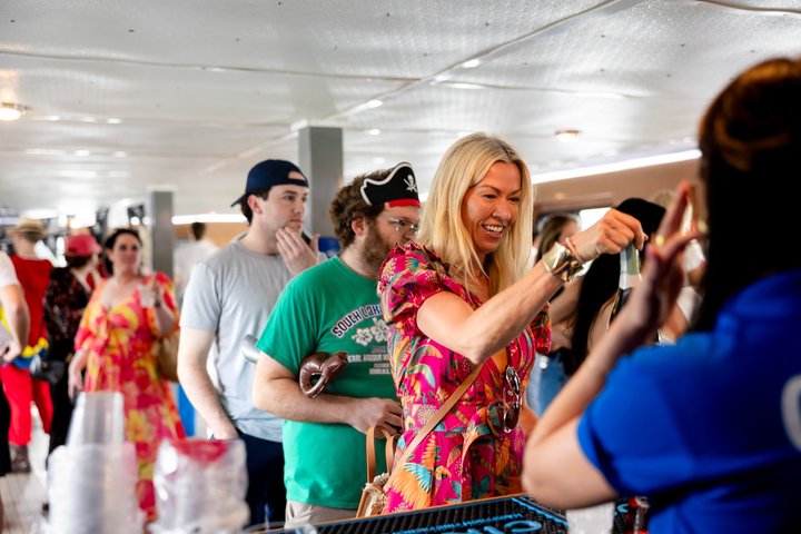 Washington DC Party Yacht Open Bar Cruise on the Potomac