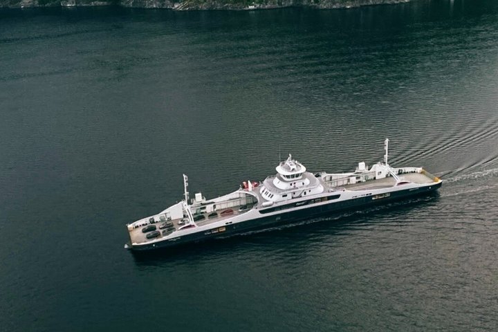 Bergen: Tour National Park Folgafonna and Glacier Lake